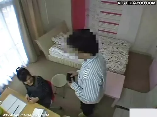 छालाको पहिरनमा लुटेक ...