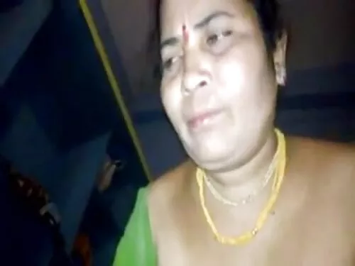 फ्लफी आबनूस चल्ला Vi ...